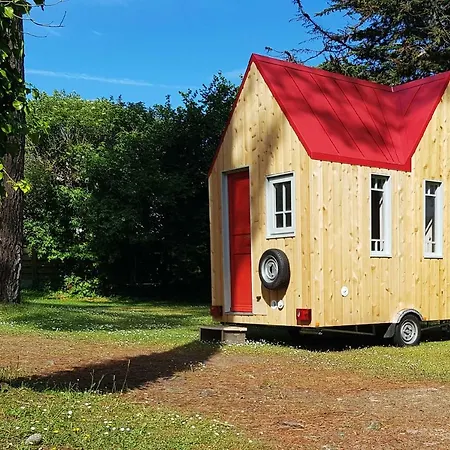 Kamp alanı Tiny House Et Tentes En Coton Dans La Pinede Erquy