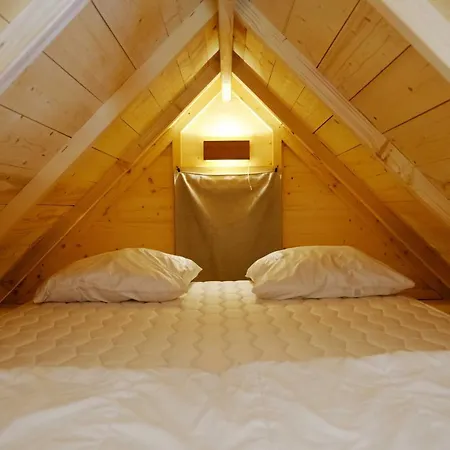Tiny House Et Tentes En Coton Dans La Pinede Campingplatz 2*