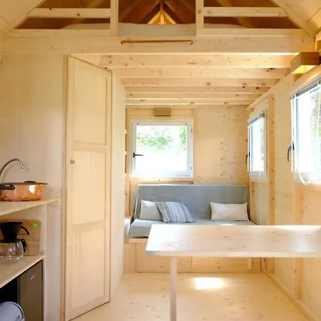 Tiny House Et Tentes En Coton Dans La Pinede Erquy