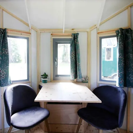 Tiny House Et Tentes En Coton Dans La Pinede Campingplatz 2*