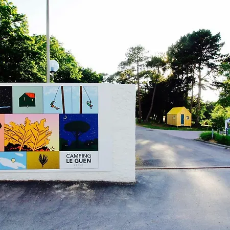 Campingplatz Tiny House Et Tentes En Coton Dans La Pinede Erquy