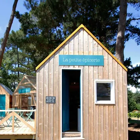 Campingplatz Tiny House Et Tentes En Coton Dans La Pinede Erquy